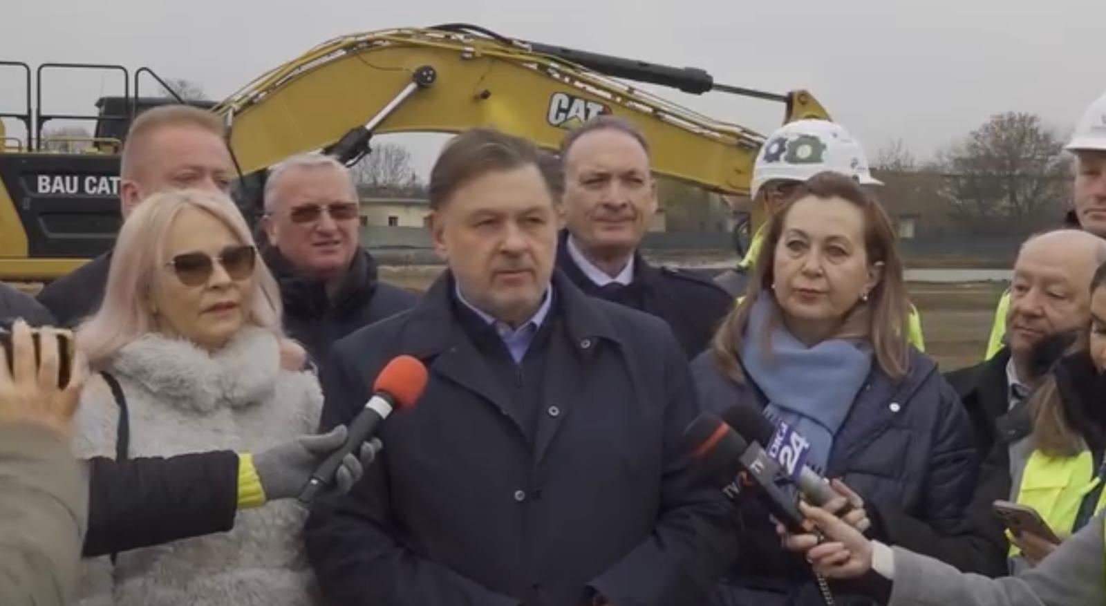 Spitalul dispunde de circa 850 de paturi, din care peste 100 sunt pentru ATI Spitalul dispunde de circa 850 de paturi, din care peste 100 sunt pentru ATI
