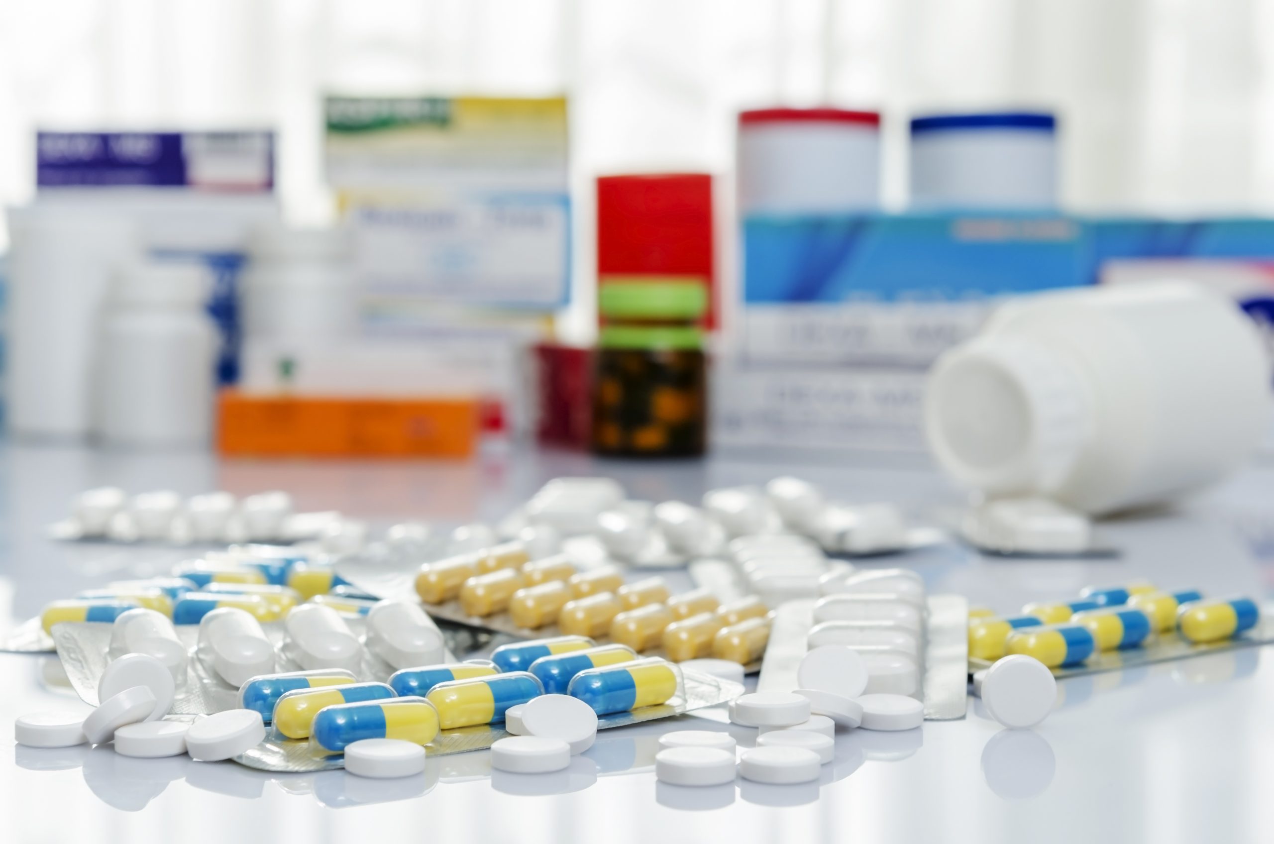 Cele mai cunoscute medicamente pentru răceală și totodată cele mai accesibile fără rețetă ar putea să fie scoase de pe piața din România