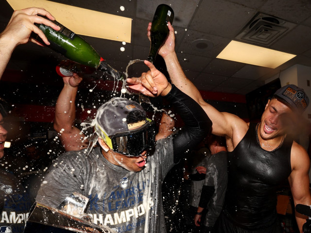 A semnat cel mai mare contract din istoria sportului