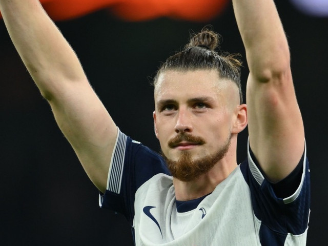 Live Video&Score | Chelsea – Villa 0-0 / Tottenham – Fulham 0-0. Drăgușin, titular / Manchester United