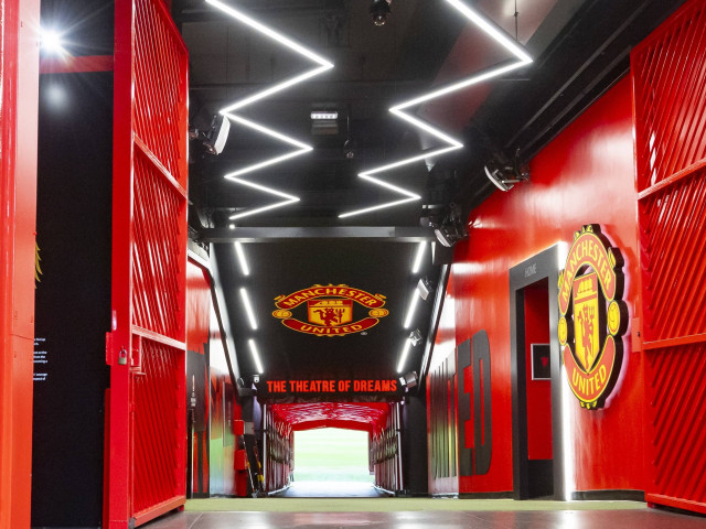 Probleme pentru Manchester United! “Old Trafford”, invadat de șobolani