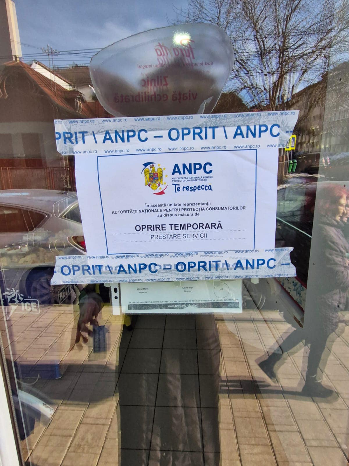 Imagini IREALE postate de Paul Anghel, director general ANPC, de la o cofetărie din Sinaia