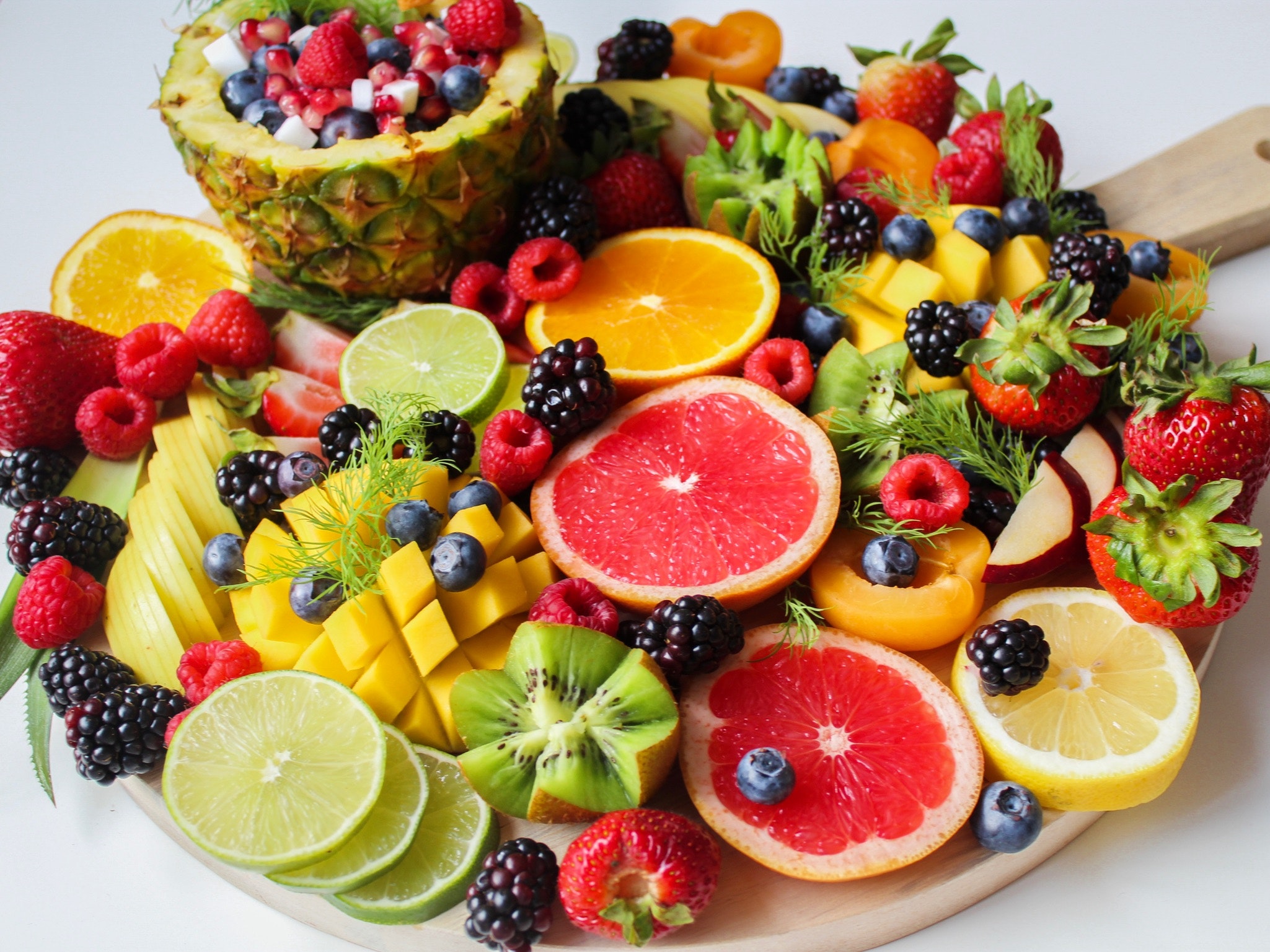7 fructe încărcate de PROTEINE care trebuie consumate vara. Ce ne recomandă nutriționiștii 7 fructe încărcate de PROTEINE care trebuie consumate vara. Ce ne recomandă nutriționiștii