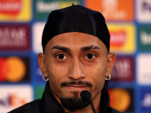 ”Colegii mei cred că sunt o pacoste”