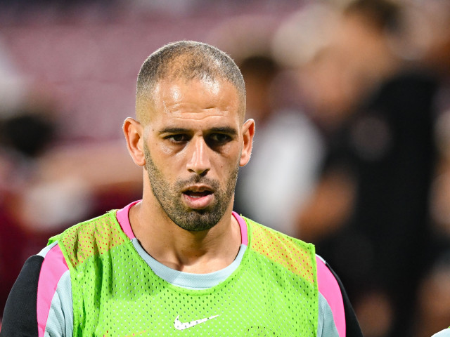 Islam Slimani, fostul atacant al CFR-ului, așteptat să semneze!