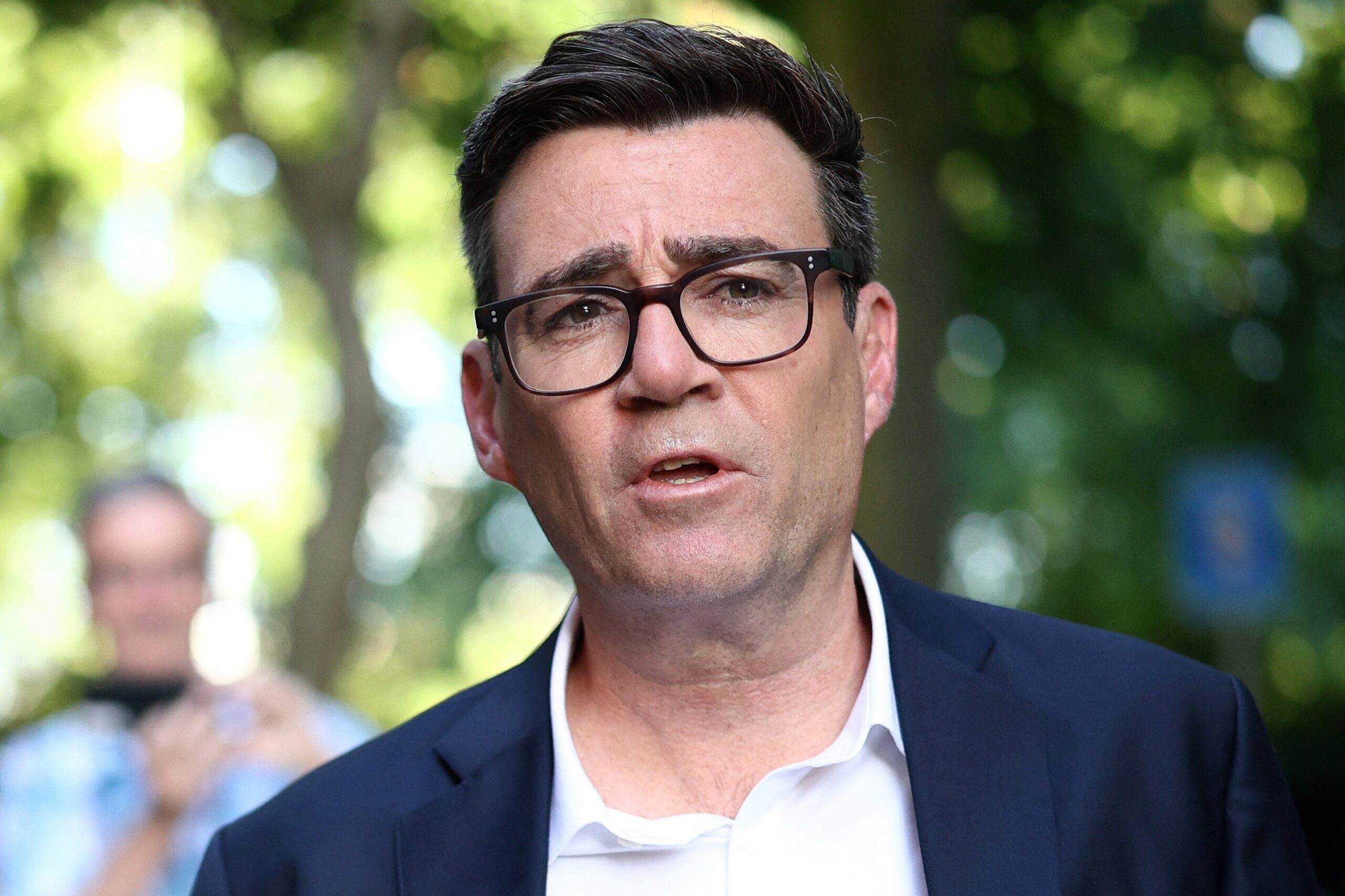 Cine este Andy Burnham, parlamentarul care urmează să devină liderul Partidului Laburist și premierul Marii Britanii
