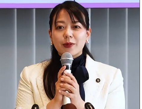 Premieră în Japonia: o primăriță își ia concediu de maternitate în timpul mandatului. Dezbateri ample Premieră în Japonia: o primăriță își ia concediu de maternitate în timpul mandatului. Dezbateri ample