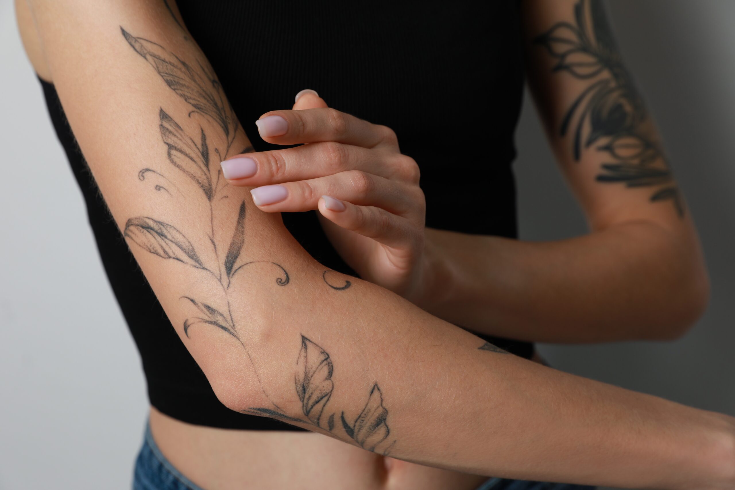 Pot tatuajele să afecteze sistemul imunitar? Ce au descoperit oamenii de știință Pot tatuajele să afecteze sistemul imunitar? Ce au descoperit oamenii de știință
