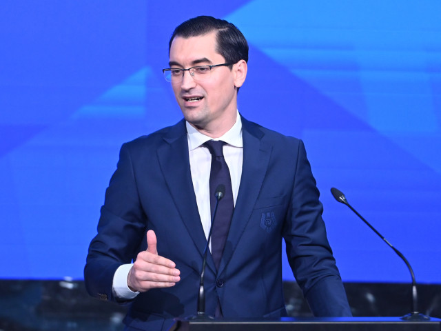 ”Jucătorii să nu mai fie de acord cu eşalonarea salariilor”
