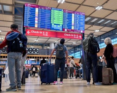 Haos la intrările în UE: Expirarea regulilor flexibile readuce cozile kilometrice Haos la intrările în UE: Expirarea regulilor flexibile readuce cozile kilometrice