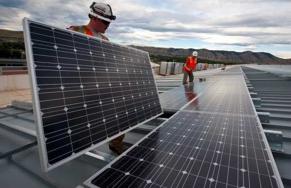 Europa devine o forță a energiei verzi. Proiectele de 552 GW din regiunea mediteraneeană depășesc capacitatea planificată a SUA