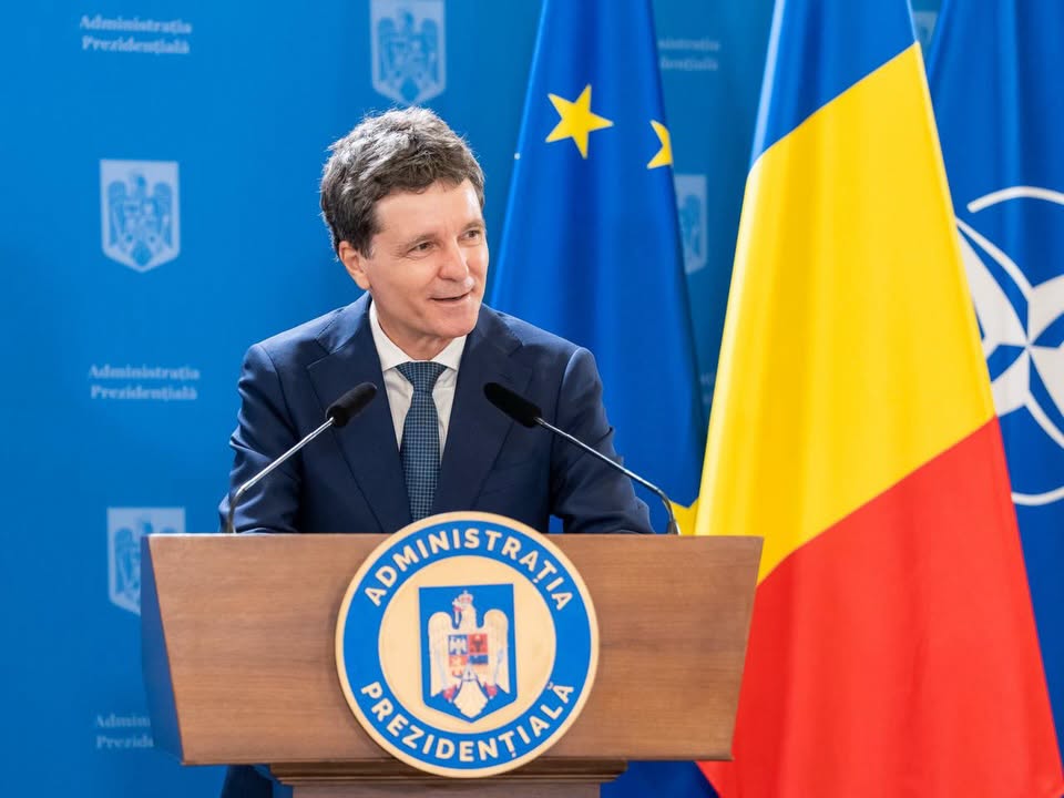 Nicușor Dan, către noii magistrați: Feriți-vă de aroganță, suficiență și conformism Nicușor Dan, către noii magistrați: Feriți-vă de aroganță, suficiență și conformism