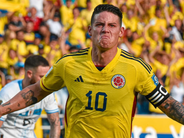 Revenire! La 35 de ani, James Rodriguez a semnat