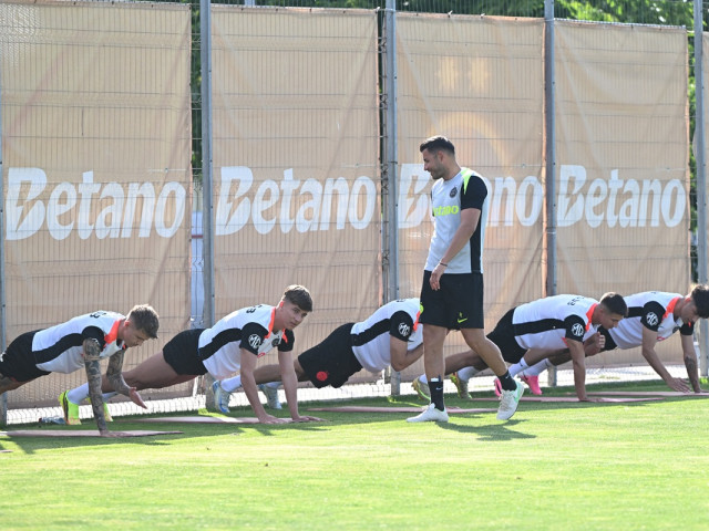 S-a descoperit „cârtița” din vestiarul FCSB-ului. Omul care ar „spiona” pentru conducere