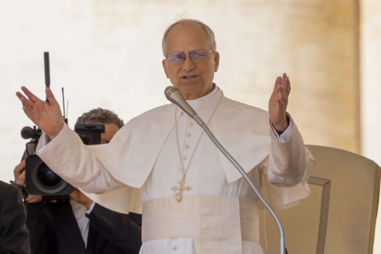 Papa Leon vrea să voteze prin corespondență la alegerile parlamentare din SUA. În statul Illinois este cunoscut ca un alegător exemplar Papa Leon vrea să voteze prin corespondență la alegerile parlamentare din SUA. În statul Illinois este cunoscut ca un alegător exemplar